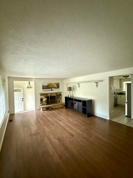 Building Photo - 12134 Mill Ridge Rd