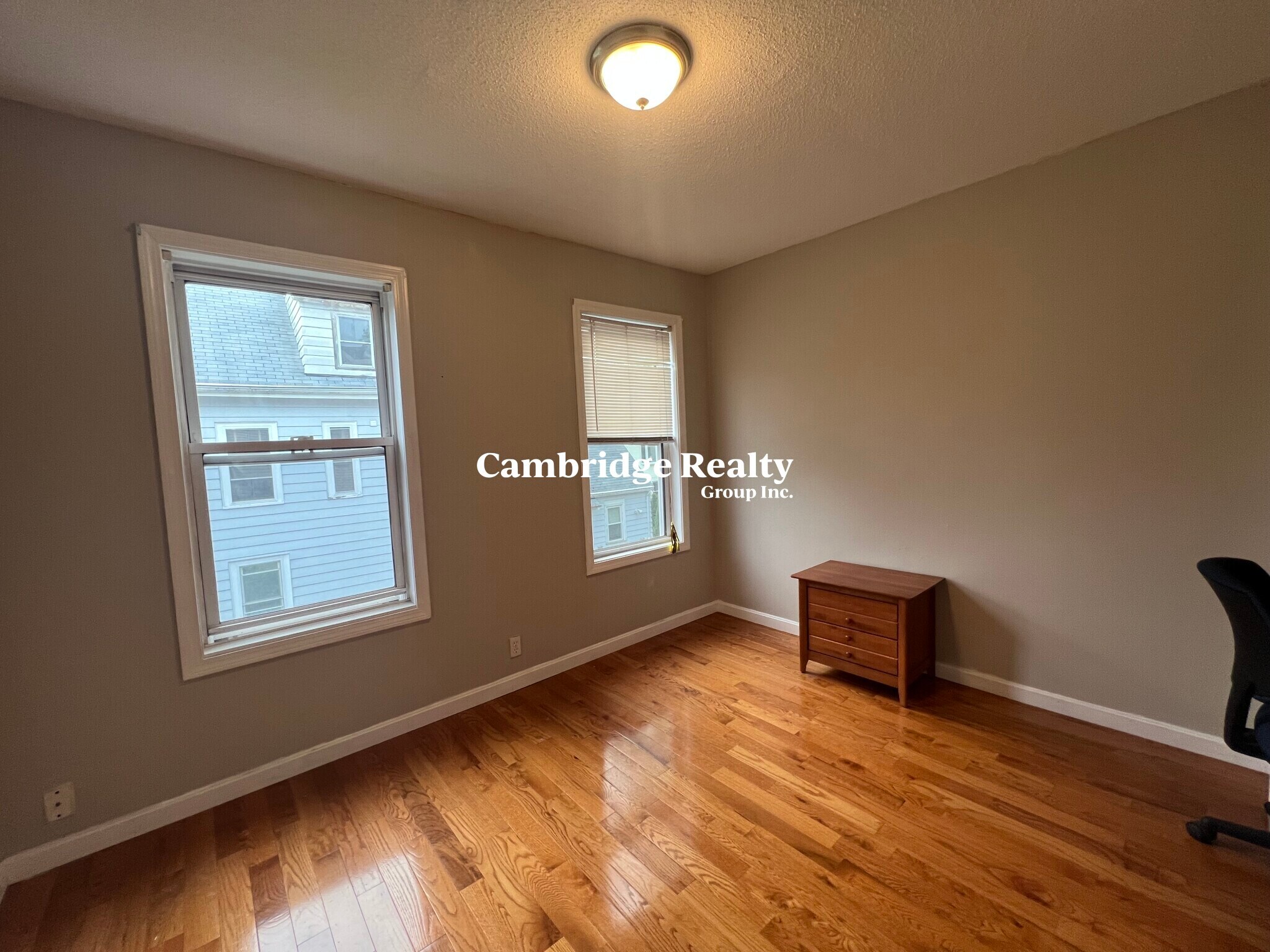 Building Photo - 15 Hudson St