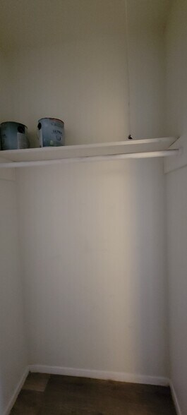 Building Photo - 5055 Ridglea Ln