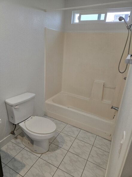 Building Photo - 1772 W 22nd St