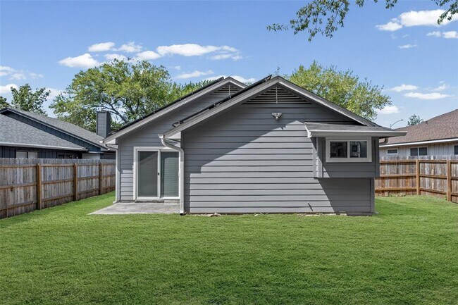 Building Photo - 11920 Tobler Trail