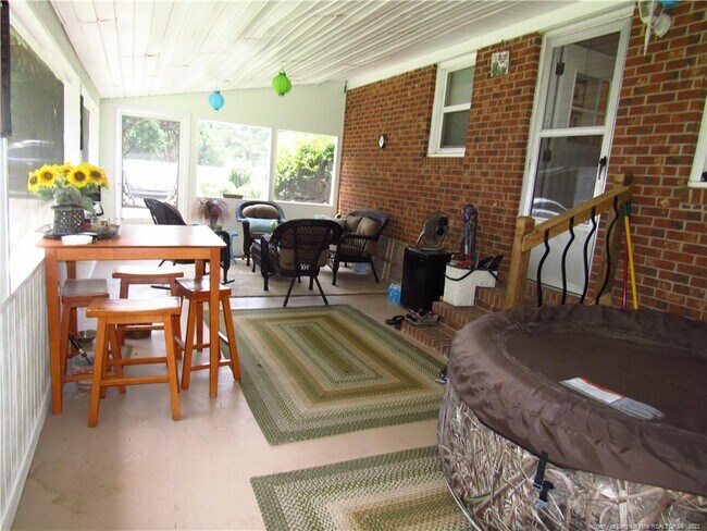 Building Photo - 531 Dewitt Williams Rd