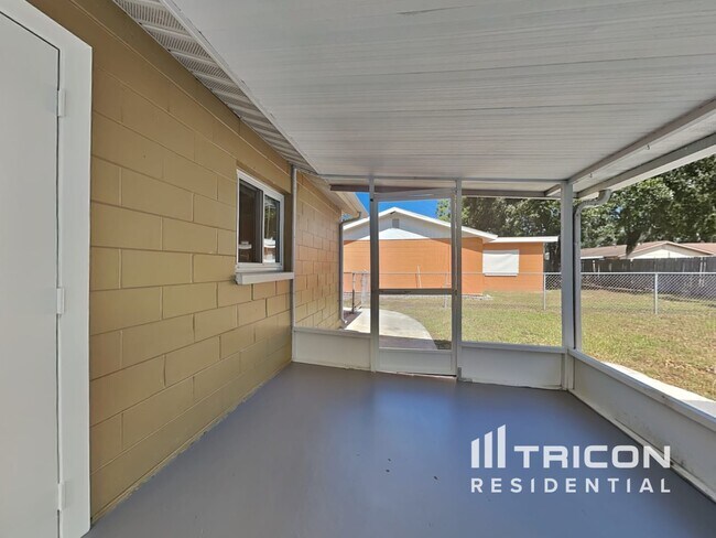 Building Photo - 12475 Del Verde Dr