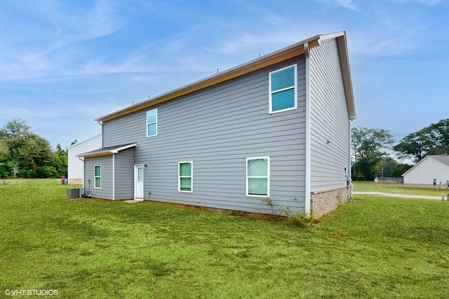 Building Photo - 3302 Bridgewood Dr
