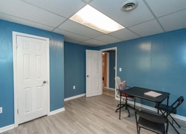 Building Photo - Blacksburg, Very spacious 2 BR / 2 BA, Available for Fall Term