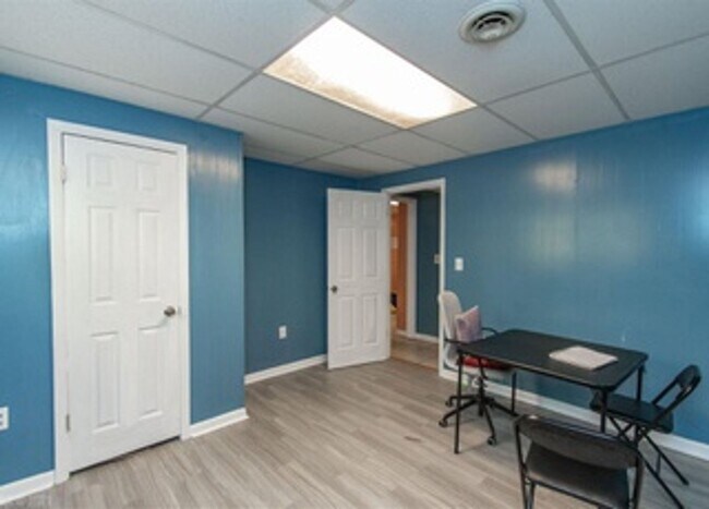 Building Photo - Blacksburg, Very spacious 2 BR / 2 BA, Available in August