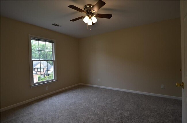 Building Photo - 2076 Fairport Way
