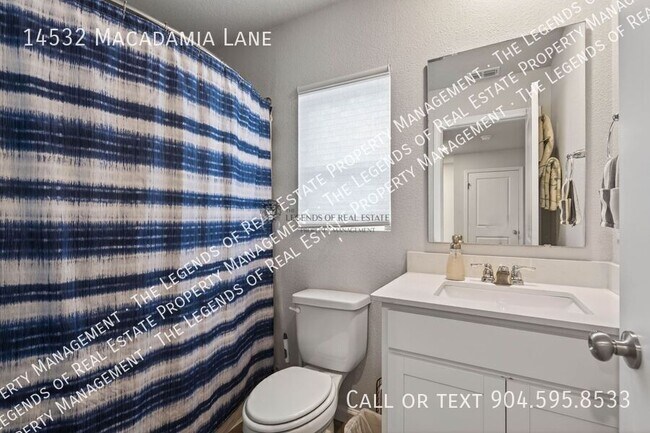 Building Photo - 14532 Macadamia Ln