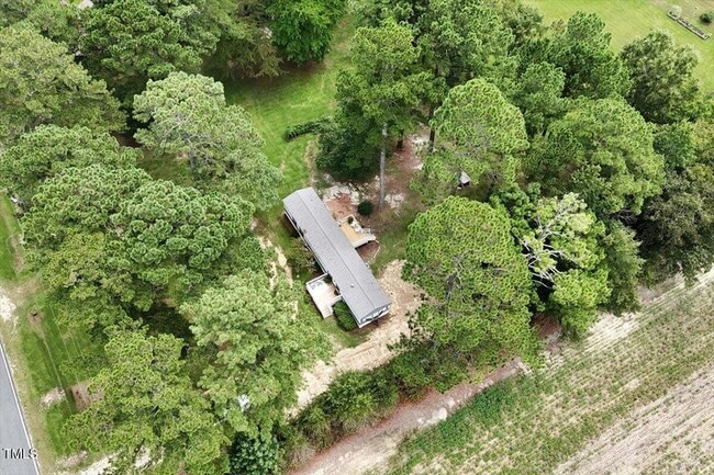 Building Photo - 10317 Giles Rd