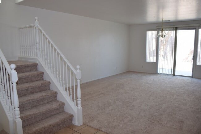 Building Photo - SPACIOUS AND ELEGANT TWO STORY HOME AT END...