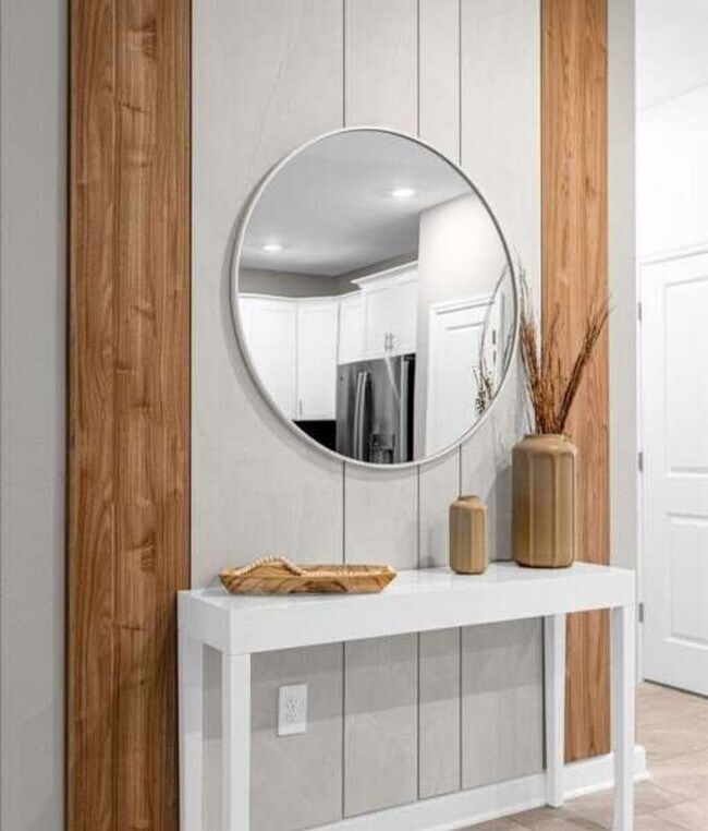 Building Photo - 9052 Sommerset Hills Dr