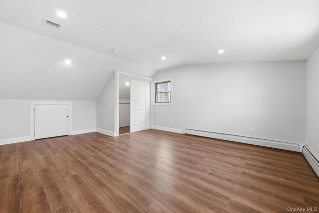 Building Photo - 3685 Hope Pl