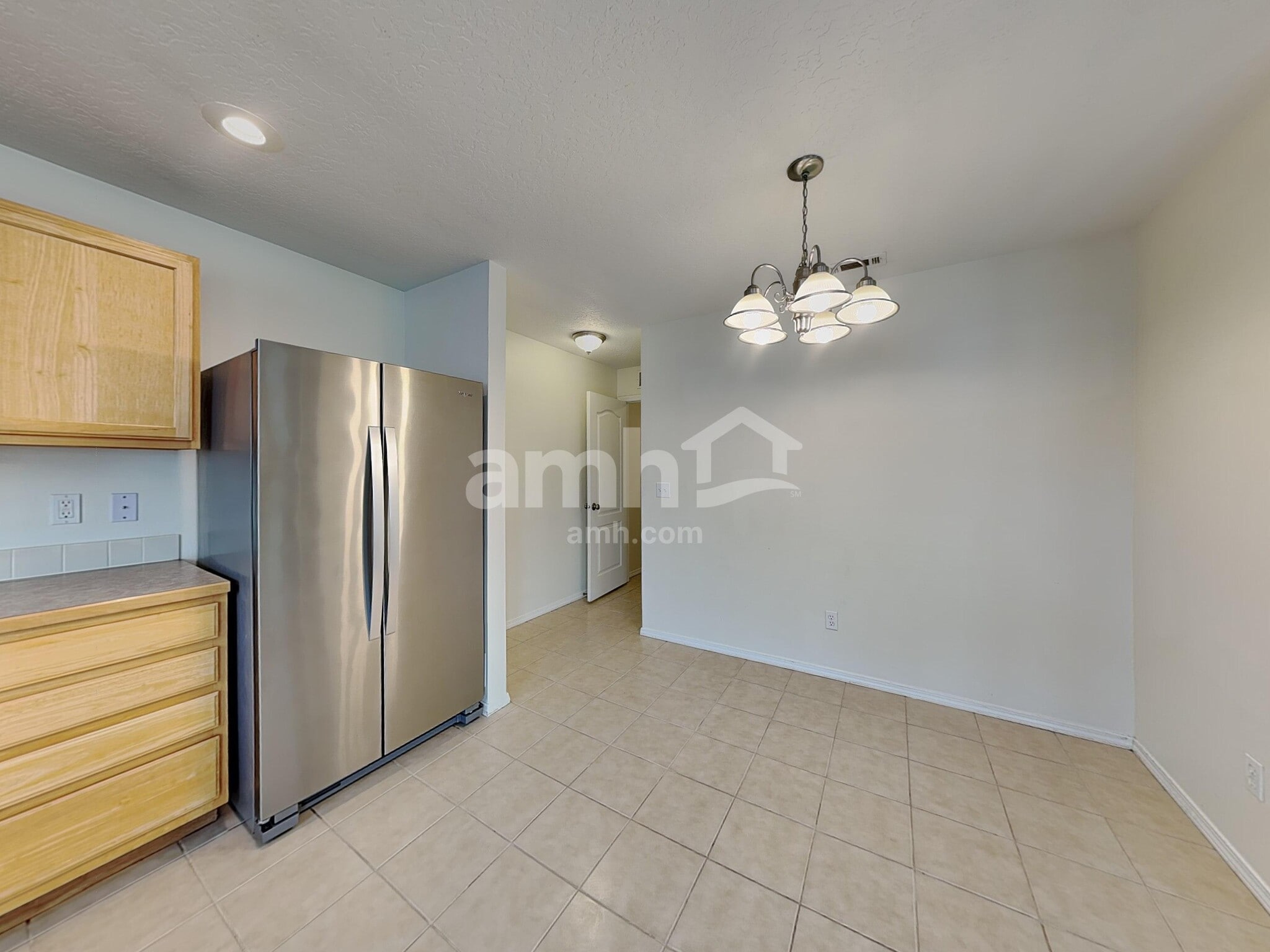 Building Photo - 9551 W Portola Dr