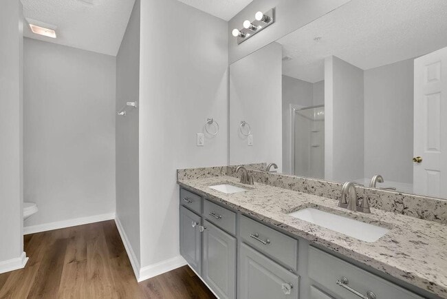 Building Photo - 518 Dragonfly Ct