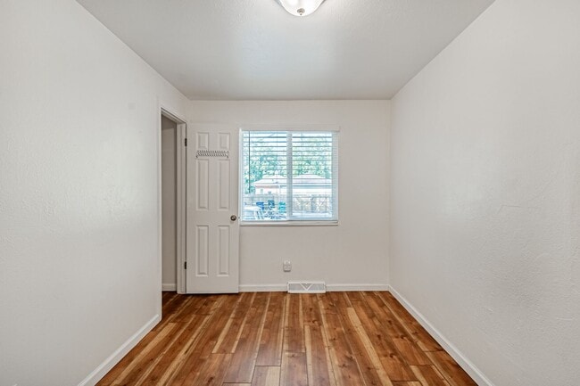 Building Photo - Affordable 4BD, 2BA East Denver Home