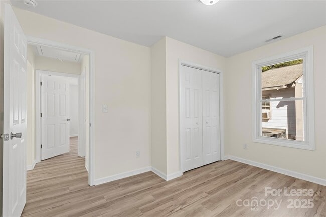 Building Photo - 660 Chestnut St