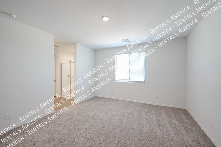 Building Photo - 9344 E Spiral Ave