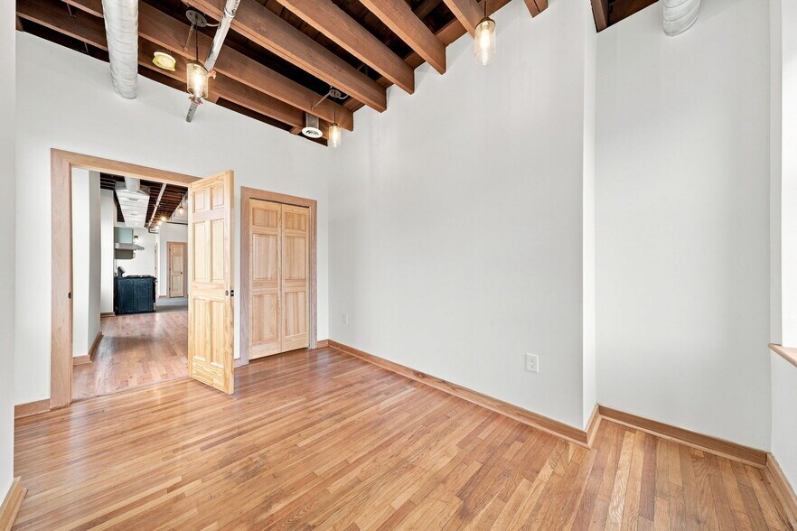 Building Photo - 4501 Liberty Ave