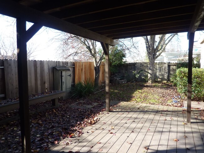 Building Photo - Brand New HVAC System - Centrally Located Home