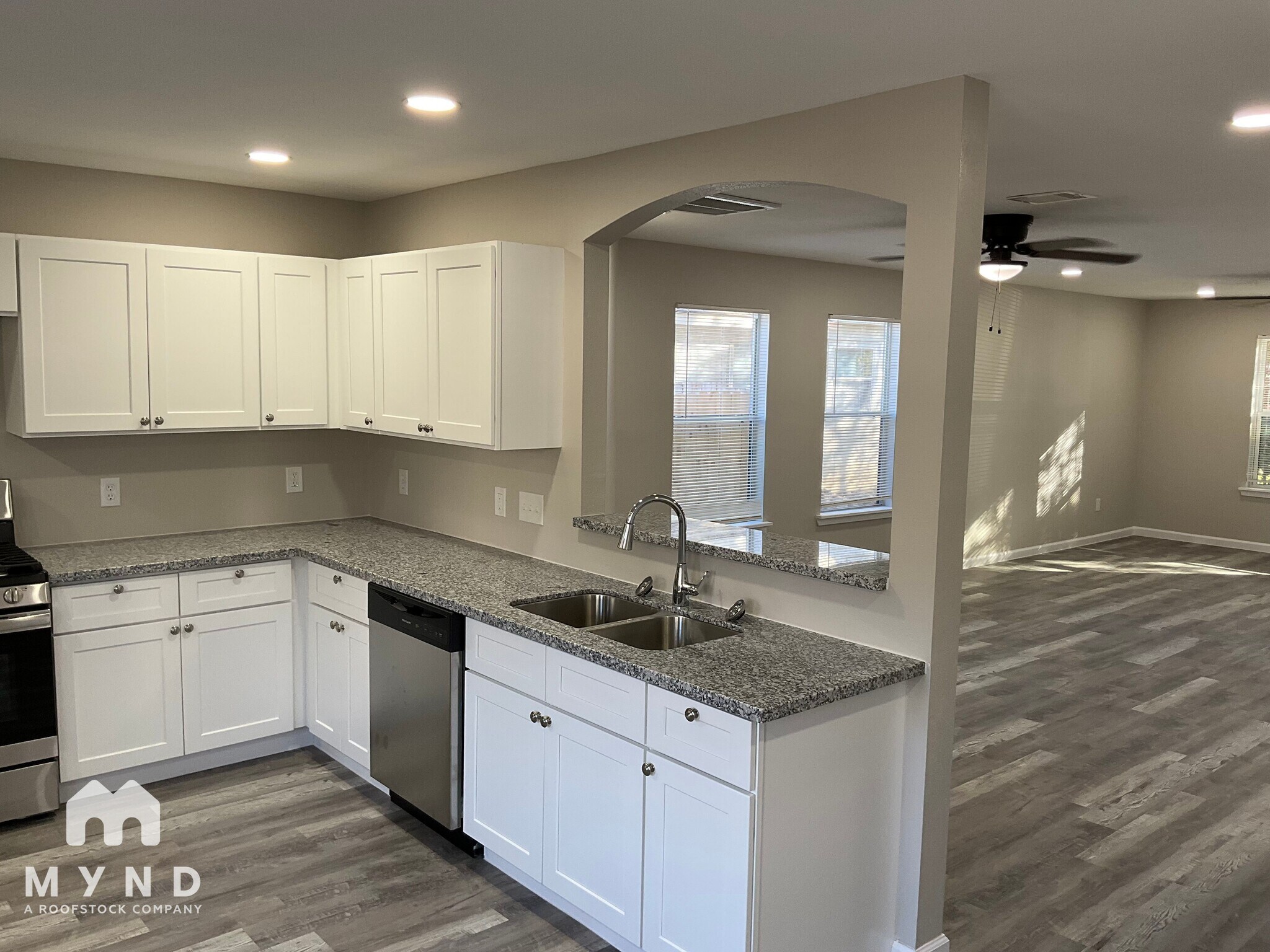 Building Photo - 6015 Barany Ct