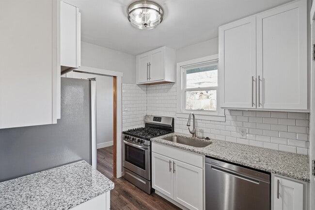 Building Photo - 2201 SW 8th St