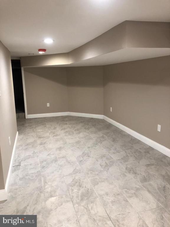 Building Photo - 3144 Aramingo Ave