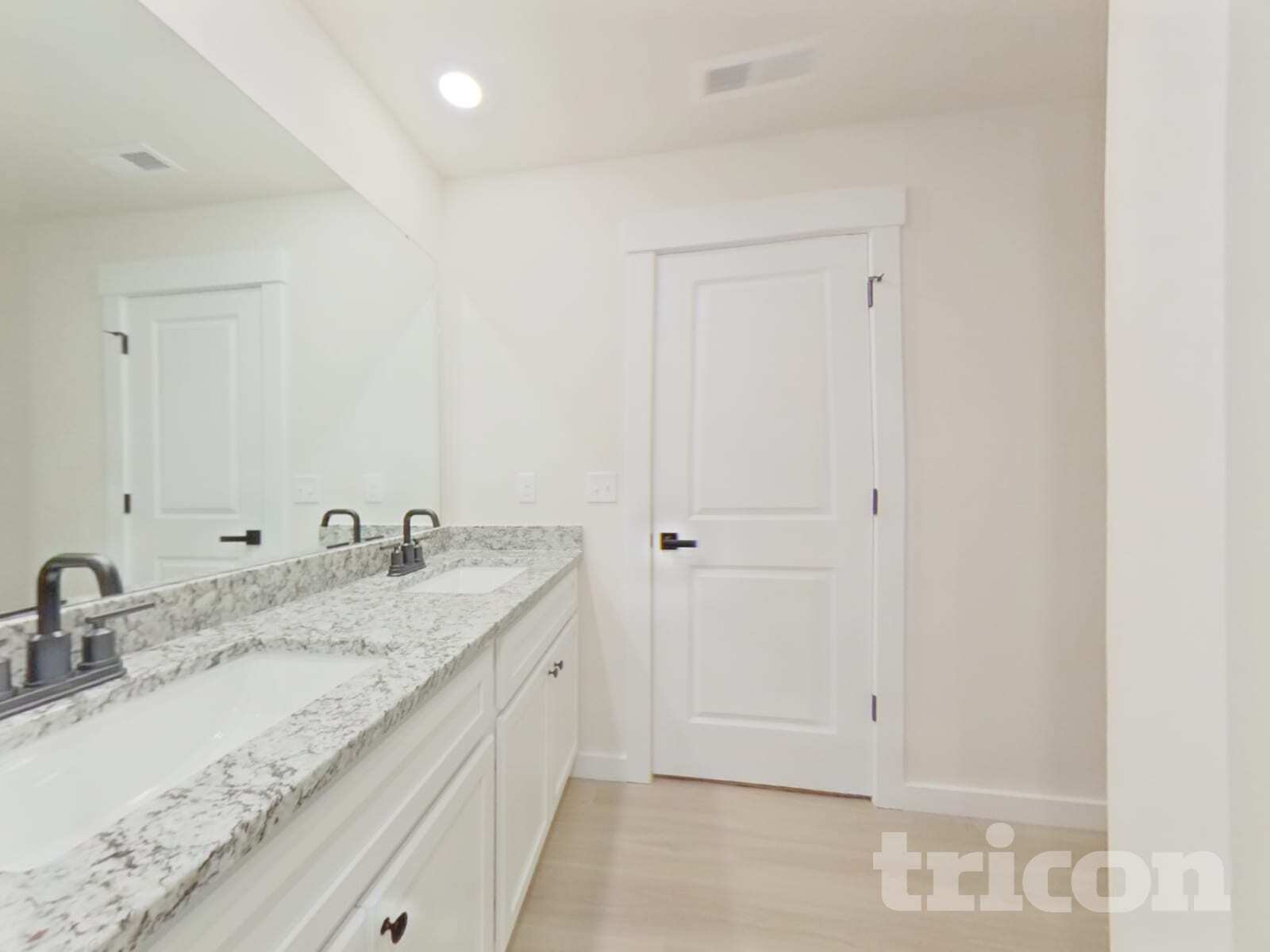 Building Photo - 1217 Crested Iris St