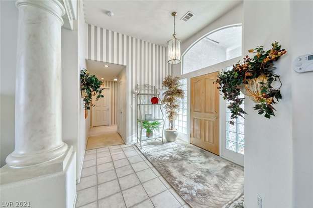 Building Photo - 2229 Fiero Dr