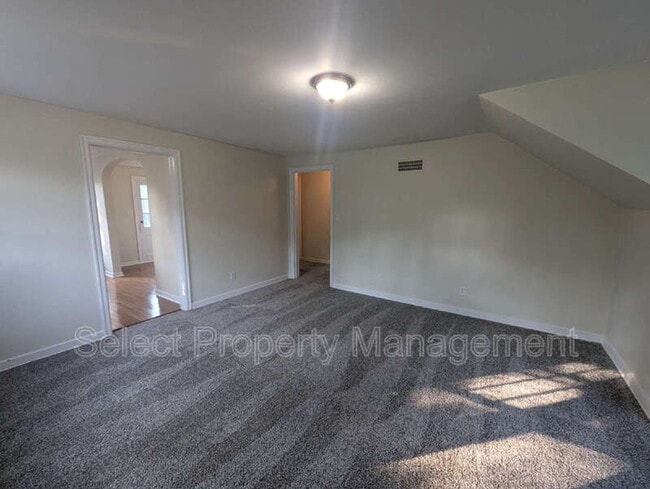 Building Photo - 1226 Elmwood Ave