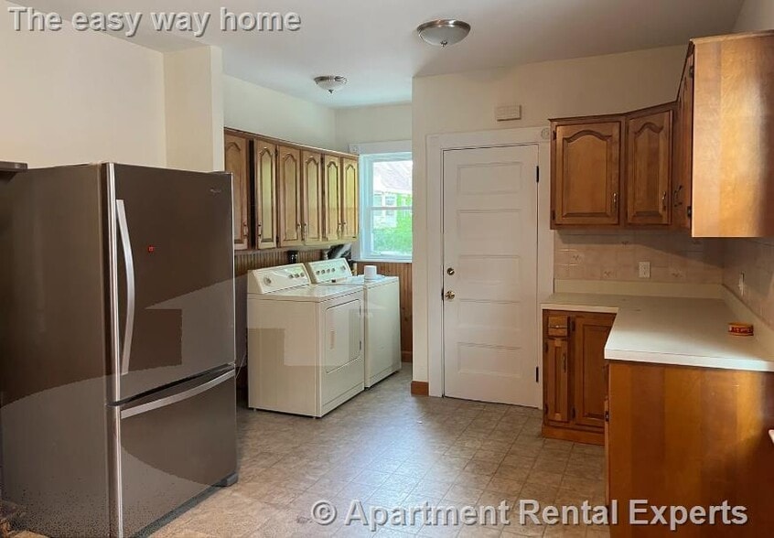 Building Photo - 16 Edward Sullivan Rd