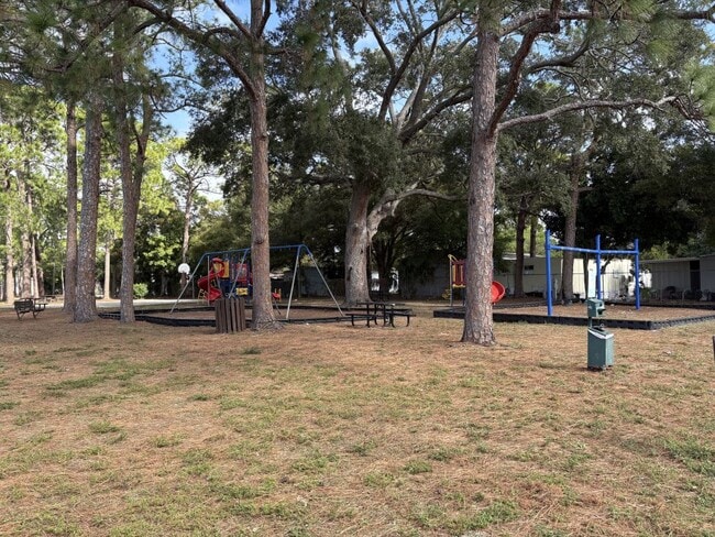 Building Photo - 7501 142nd Ave N