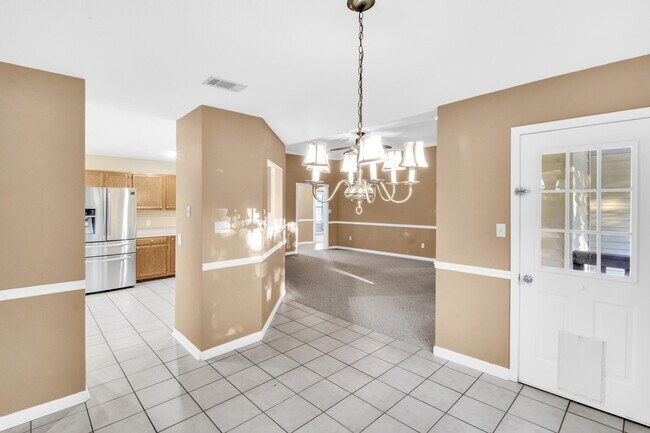 Building Photo - 2232 Fulva Dr
