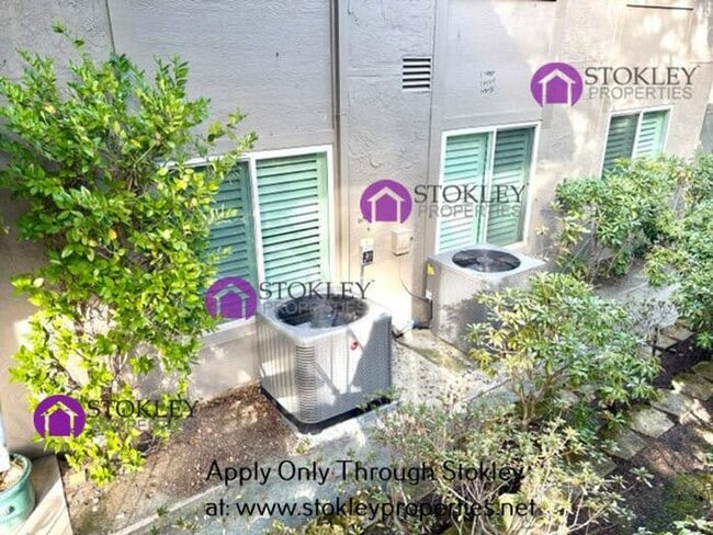 Building Photo - 3125 Terra Granada Dr