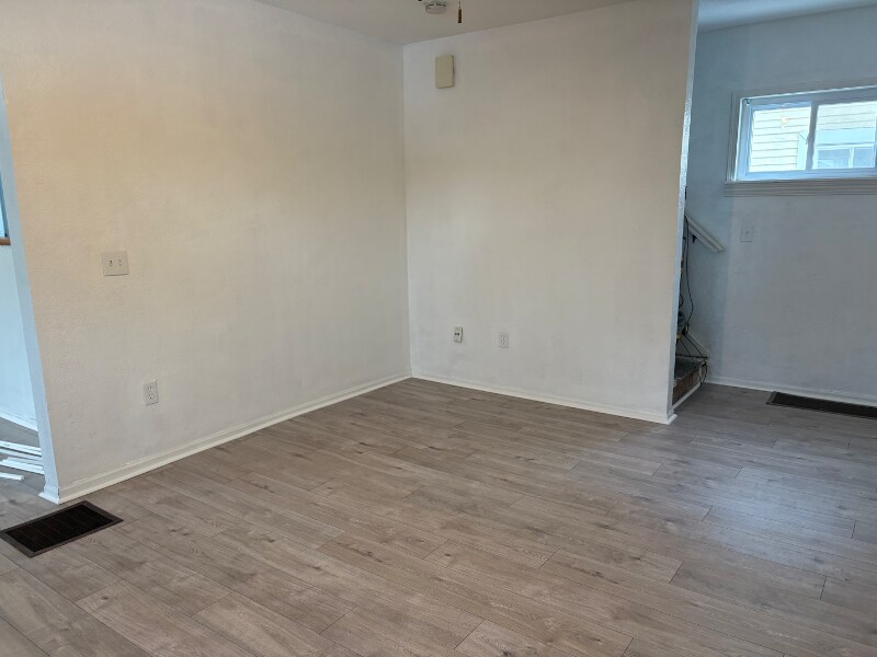 Building Photo - 2115 Alvin St