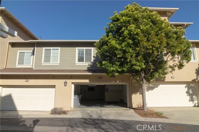 Building Photo - 402 Garonne St