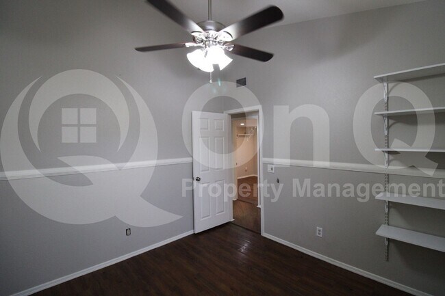 Building Photo - 11638 N 109th St