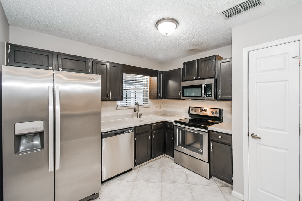 Building Photo - 3571 Barbizon Ct