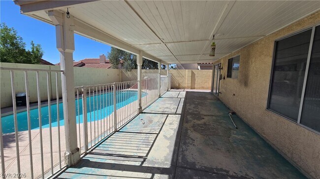 Building Photo - 4724 Cosley Dr