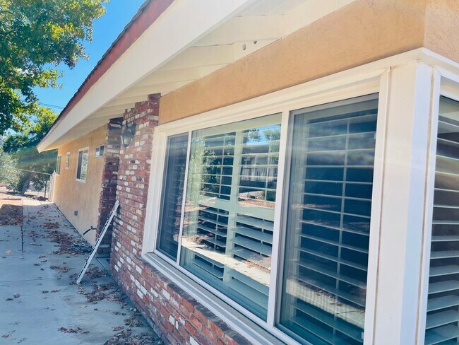 Building Photo - 2137 Shire Dr