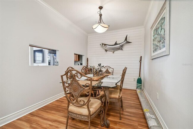 Building Photo - 501 Knights Run Ave