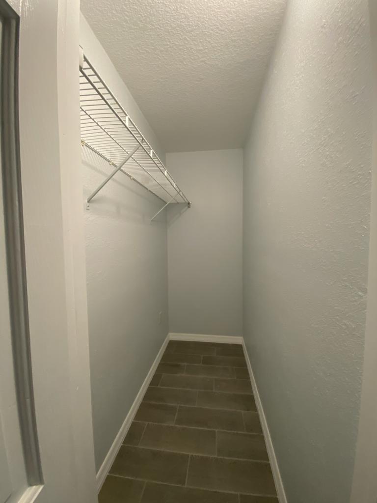 Building Photo - 12120 De Leon Dr