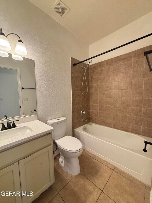 Building Photo - 14749 Sand Gate Dr