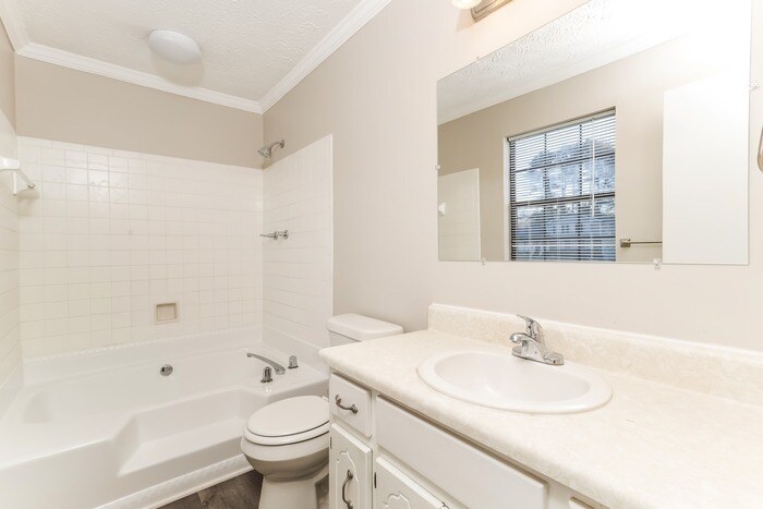 Building Photo - 185 Summertown Dr
