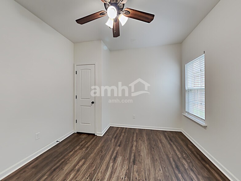 Building Photo - 6795 Jessie Hoyt Dr