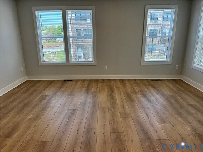 Building Photo - 9479 Pinkman Rd