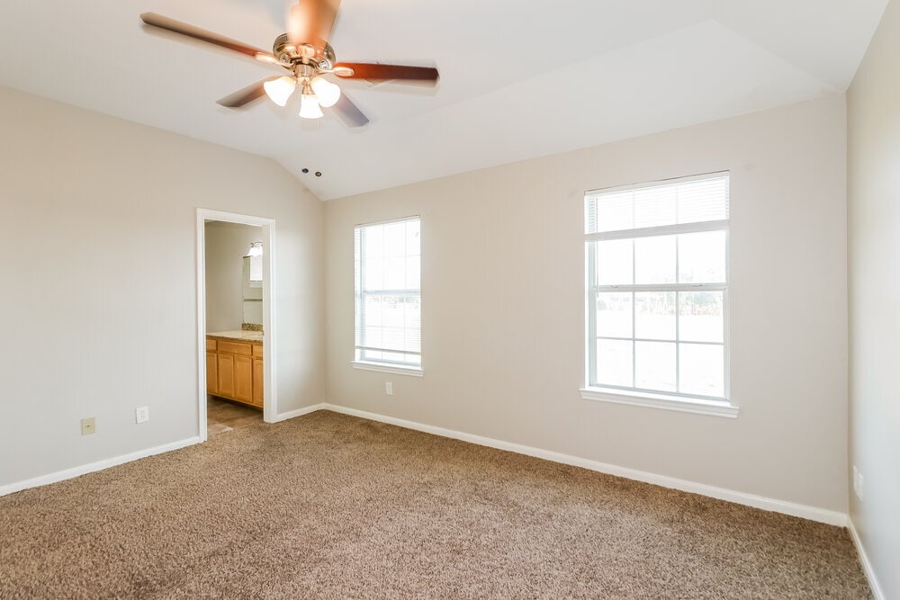 Building Photo - 4906 N Cancun Dr