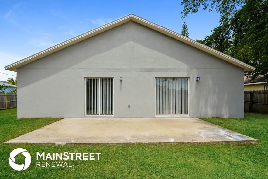 Building Photo - 528 Finch Ct