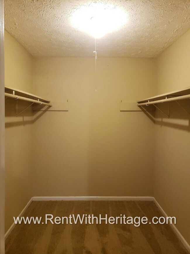 Building Photo - 4832 Timber Ridge Dr