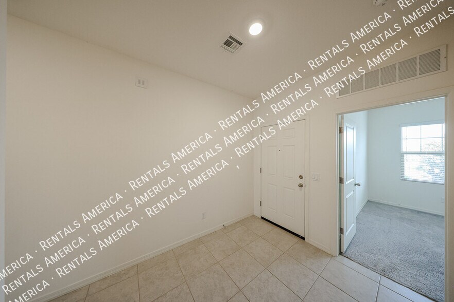 Building Photo - 6321 W Latona Rd