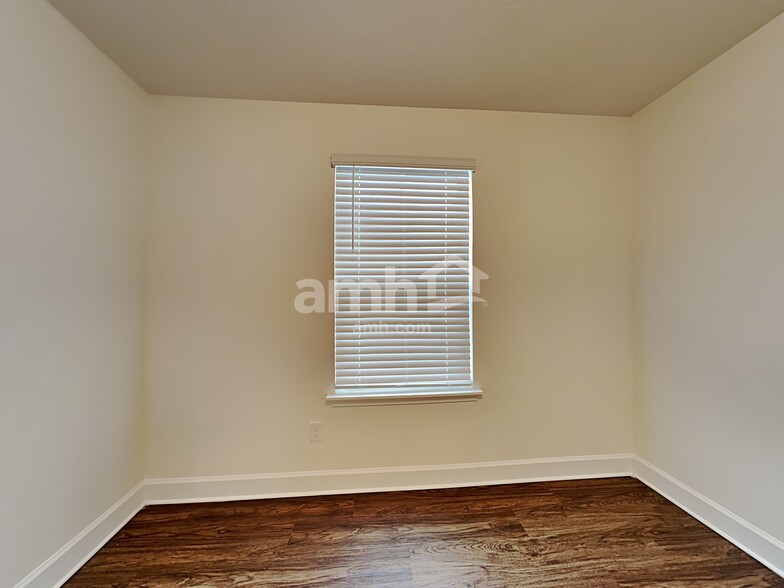 Building Photo - 2849 Calebs Cove Way